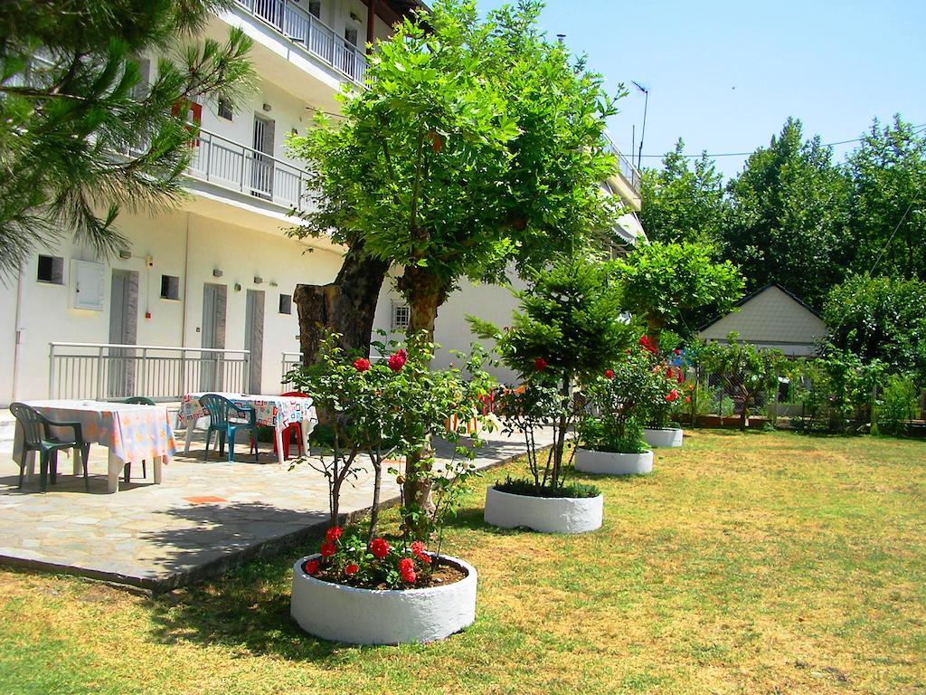 Apartments Ziogas Паралия-Скотинас Экстерьер фото